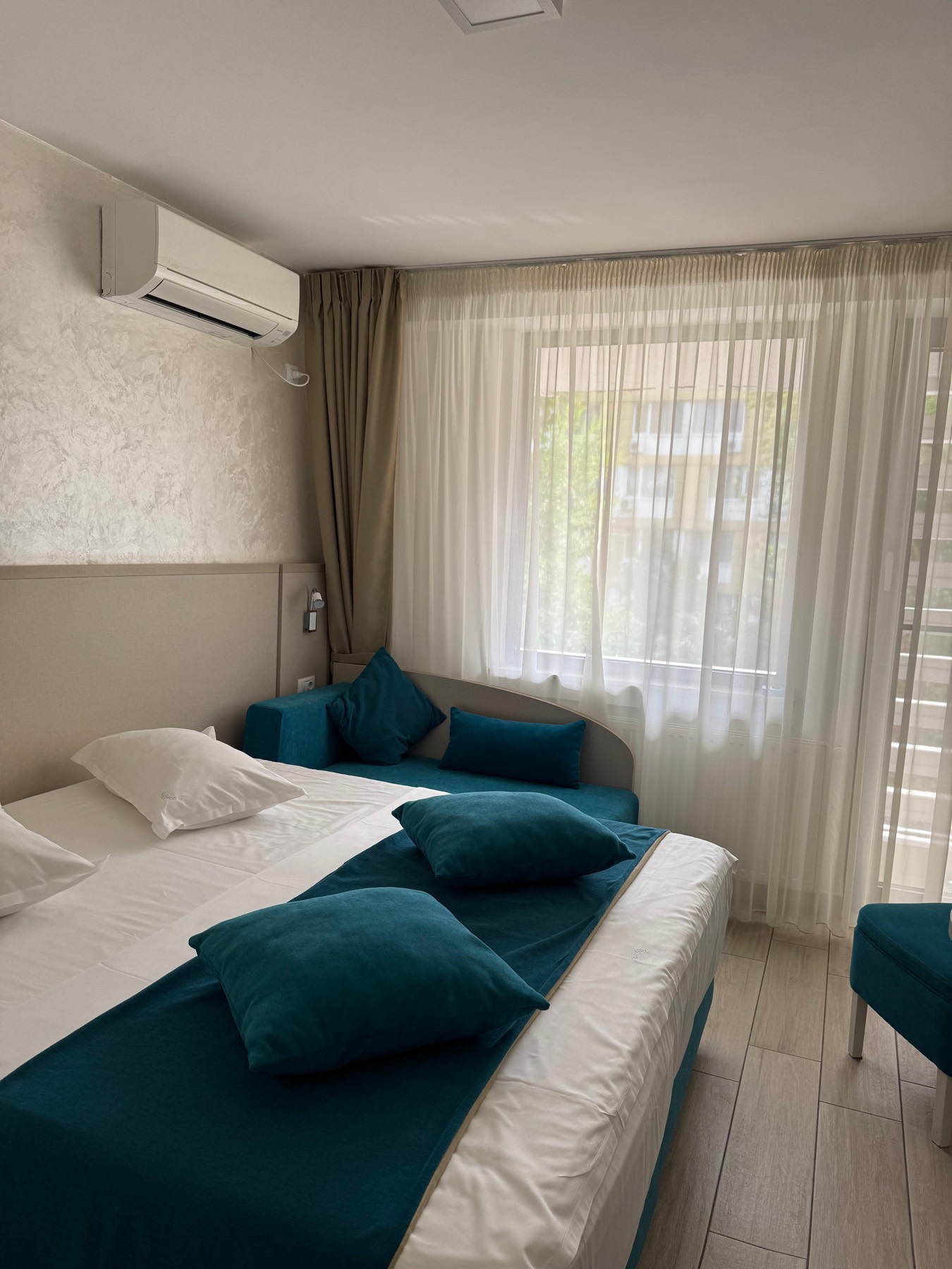 Double King cu balcon